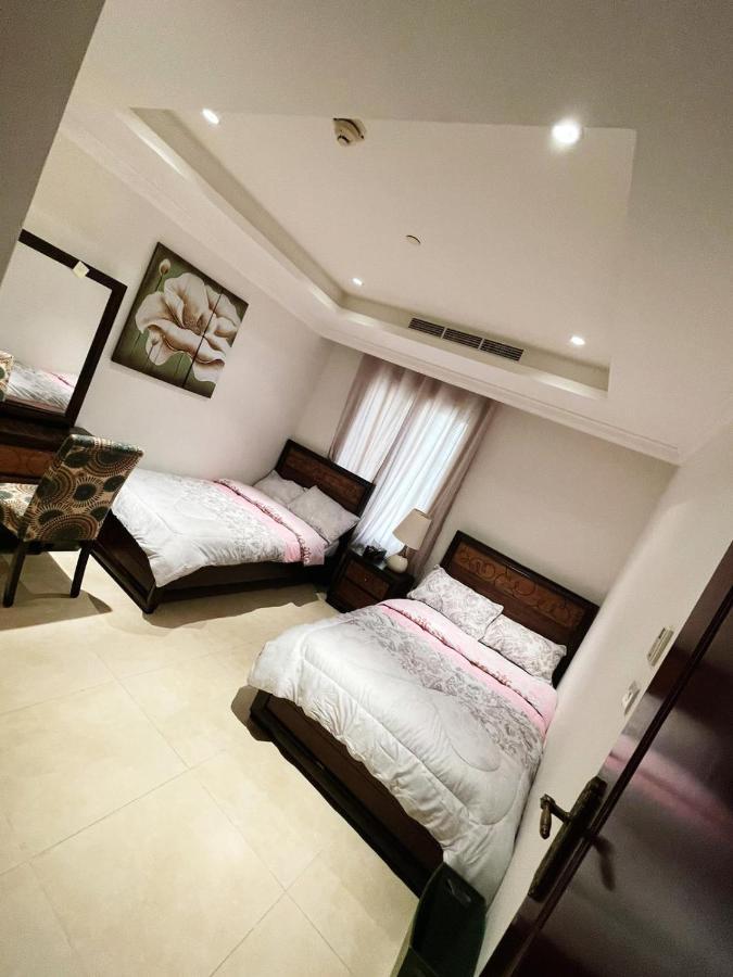 Luxury 2 Bedroom Apt In The Pearl With Marina View Doha Exterior foto
