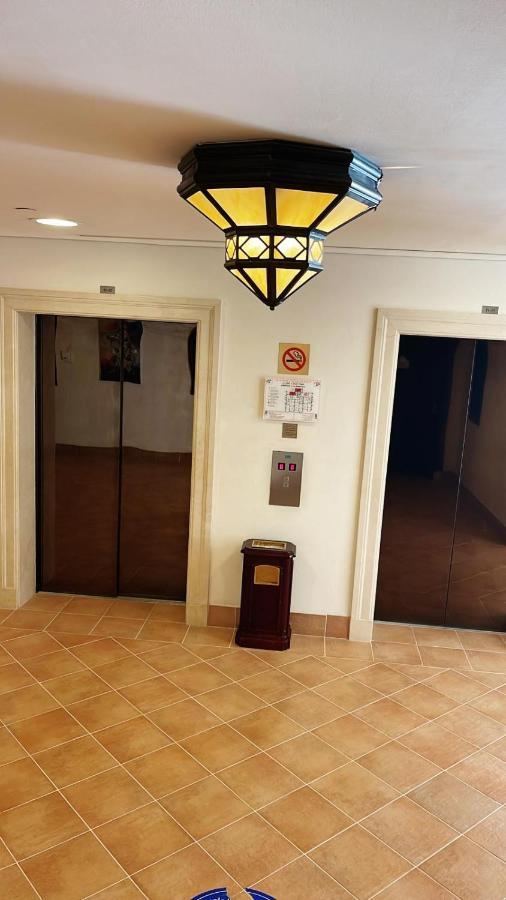 Luxury 2 Bedroom Apt In The Pearl With Marina View Doha Exterior foto